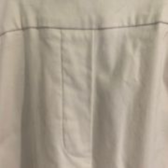 NEW Summer White Capris - Picture 2 of 6